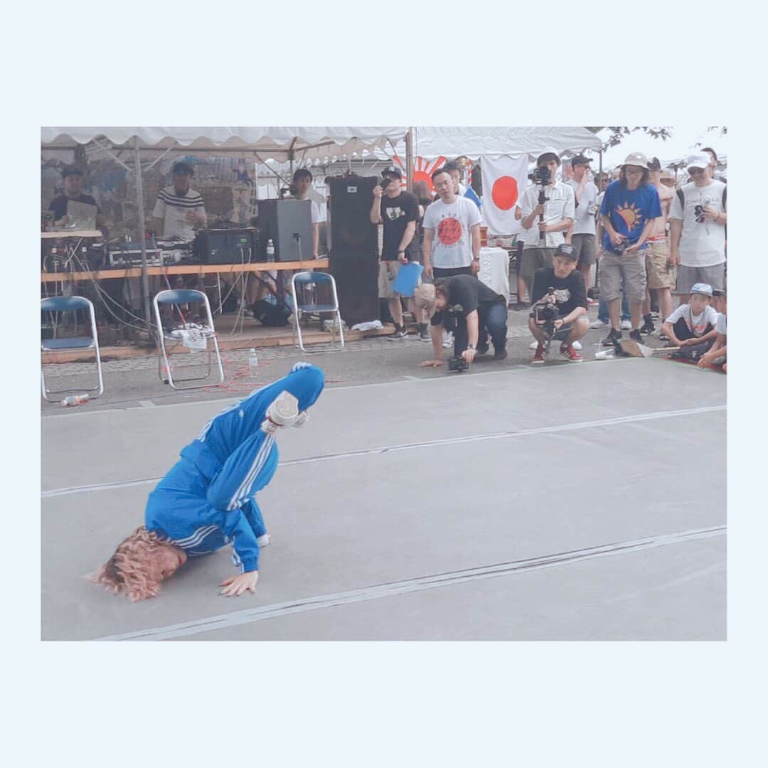MIKUさんのインスタグラム写真 - (MIKUInstagram)「MIKU a.k.a tomboy  #breakpark #toprock #chair  #bgirl  #edogawa #tokyo #japan #hiphop #bエリア #yoyogipark」8月25日 16時17分 - miku39_ya