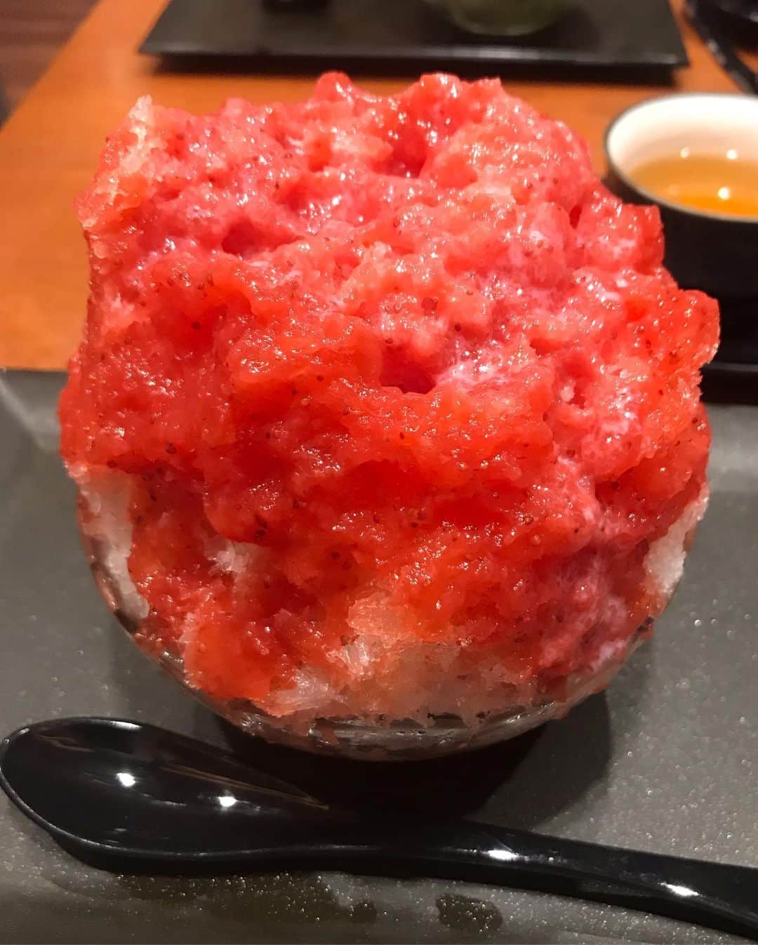 平子理沙さんのインスタグラム写真 - (平子理沙Instagram)「ハロ〜❣️暑さのピークも過ぎた気もする今日このごろ。今年は、特によくかき氷を食べた気がします🍧💕 皆さんもたくさん食べましたか😃🌴❓ #かき氷#beauty #fashion #travel #food#lifestyle #risahirako #平子理沙」8月25日 16時43分 - risa_hirako