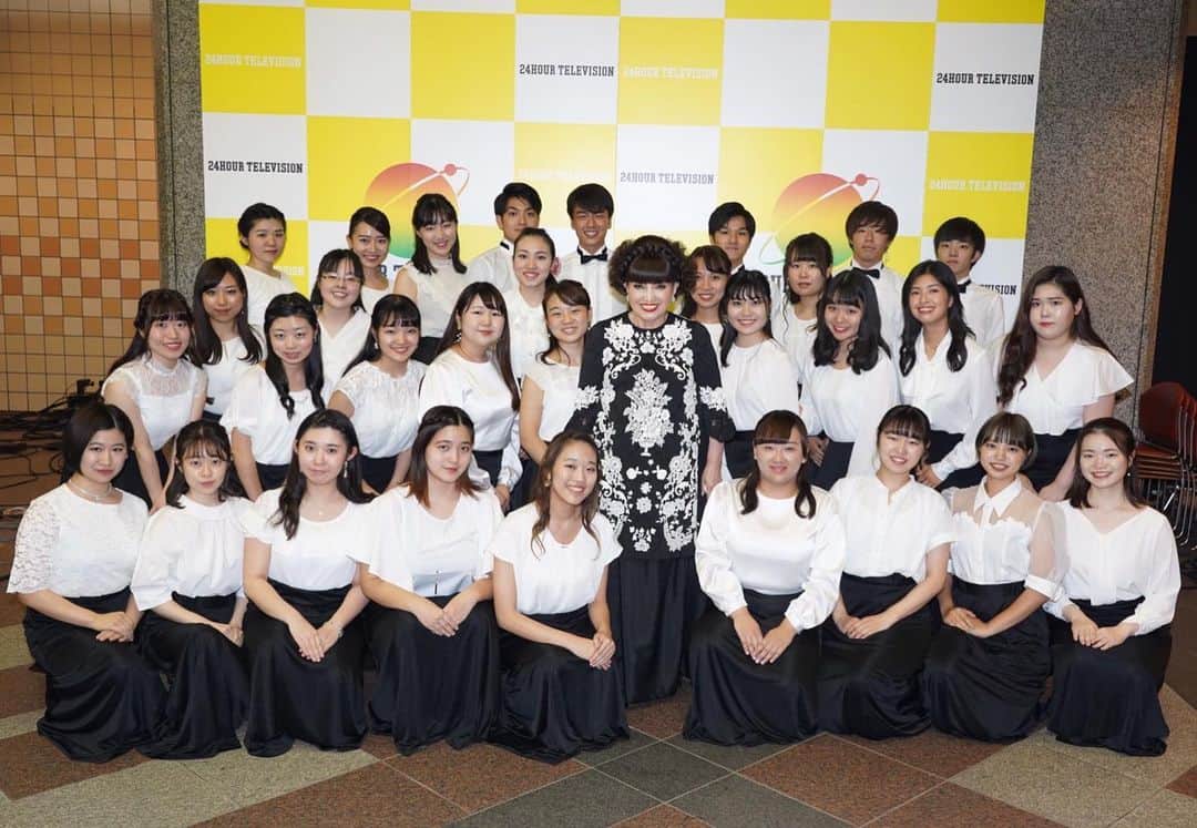 24時間テレビ42 愛は地球を救うのインスタグラム：「. 国技館に黒柳徹子さん・東京音大のみなさんがいらっしゃいました！  #24時間テレビ42」