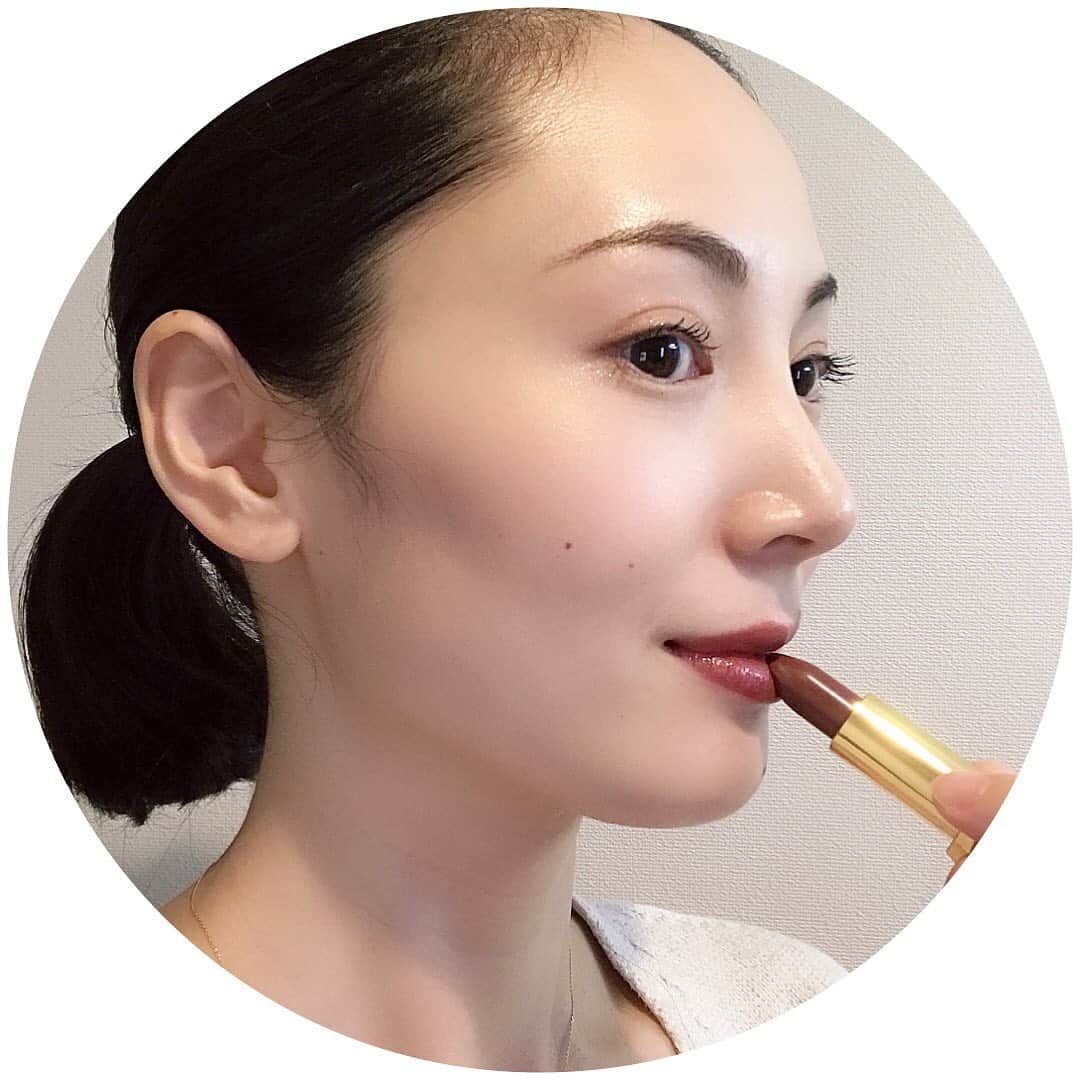 日高薫さんのインスタグラム写真 - (日高薫Instagram)「今日はこれからCHANELのリップ💄つけて久々夫婦で食事へ😌❤️ #chanel#158 #lipstick#beauty #makeup #夫婦デート」8月25日 17時28分 - hidaka_kaoru_official