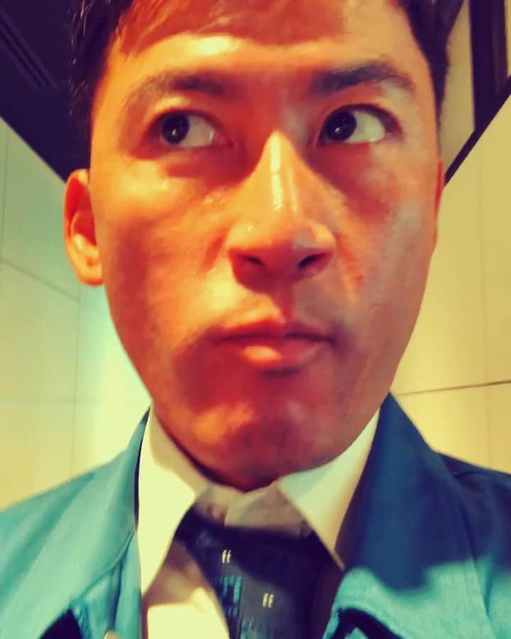 寺井文孝のインスタグラム：「good japan 本番前  #tokyolife #japan #acting #drama #acting #comedy #japanesedrama #日本 #東京 #撮影 #俳優#役者#テレビ#ドラマ#本番前#廊下の向こうは大人の遊び場 #テレビ朝日」