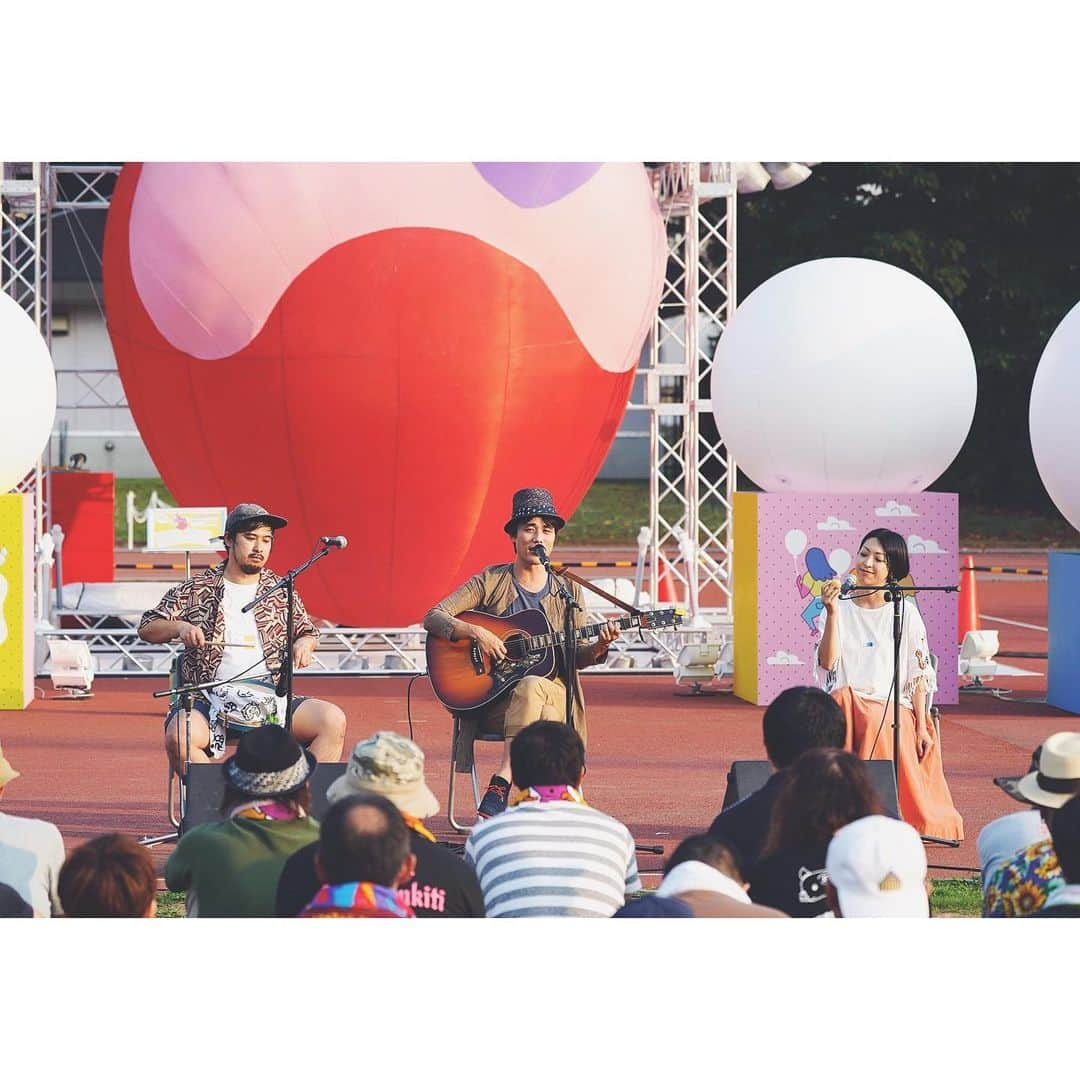 kainatsuさんのインスタグラム写真 - (kainatsuInstagram)「「SHIBUYA FRIENDSHIP FESTIVAL'19」 小島ケイタニーラブwith kainatsu&木下ようすけ ‪ ‪ケイタニーくんの「長い道草の途上」を3人で。音も風も気持ちよかったー☺︎ ‬ ‪「苦手レスキューqqq」で参加するパレードは19:45から！！‬」8月25日 18時17分 - natsugram_life