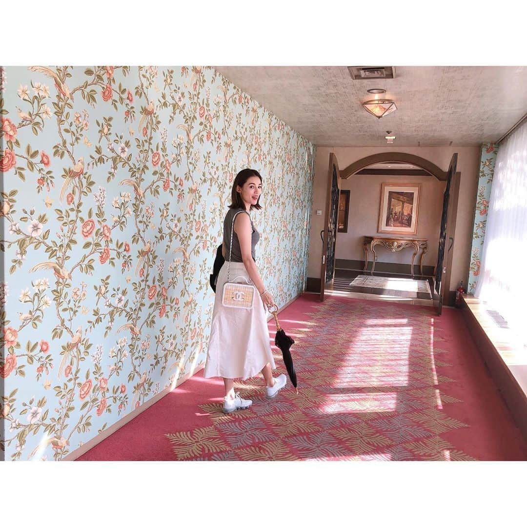 渡辺知夏子さんのインスタグラム写真 - (渡辺知夏子Instagram)「ちょっと前に🎶 桃花林の 濃い～担々麺が食べたくて🍜 久しぶりに行って来た✨ 春巻きと北京ダックも美味しかったー😋 春巻きには山椒塩もらって付けて食べて下さい！ . . #担々麺 #飲茶 #中華  #中華はたまに食べる  #桃花林 #lunch  #これでもハーフサイズ」8月25日 18時23分 - chikako_724