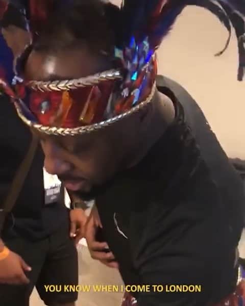 ワイクリフ・ジョンのインスタグラム：「Good morning all my Warriors in London! Thank you for the love. I am a little sad I will miss your carnival but I got to get back to New Jersey! next Stop VMAs in Newark, New Jersey @fmalouda @oneafrica_musicfest #oneafricamusicfest it was a honor thank you for having me 🙏🏿 🎥: @eevisual  @headsmusic & @maddisays y’all be cool. I made the flight😎」