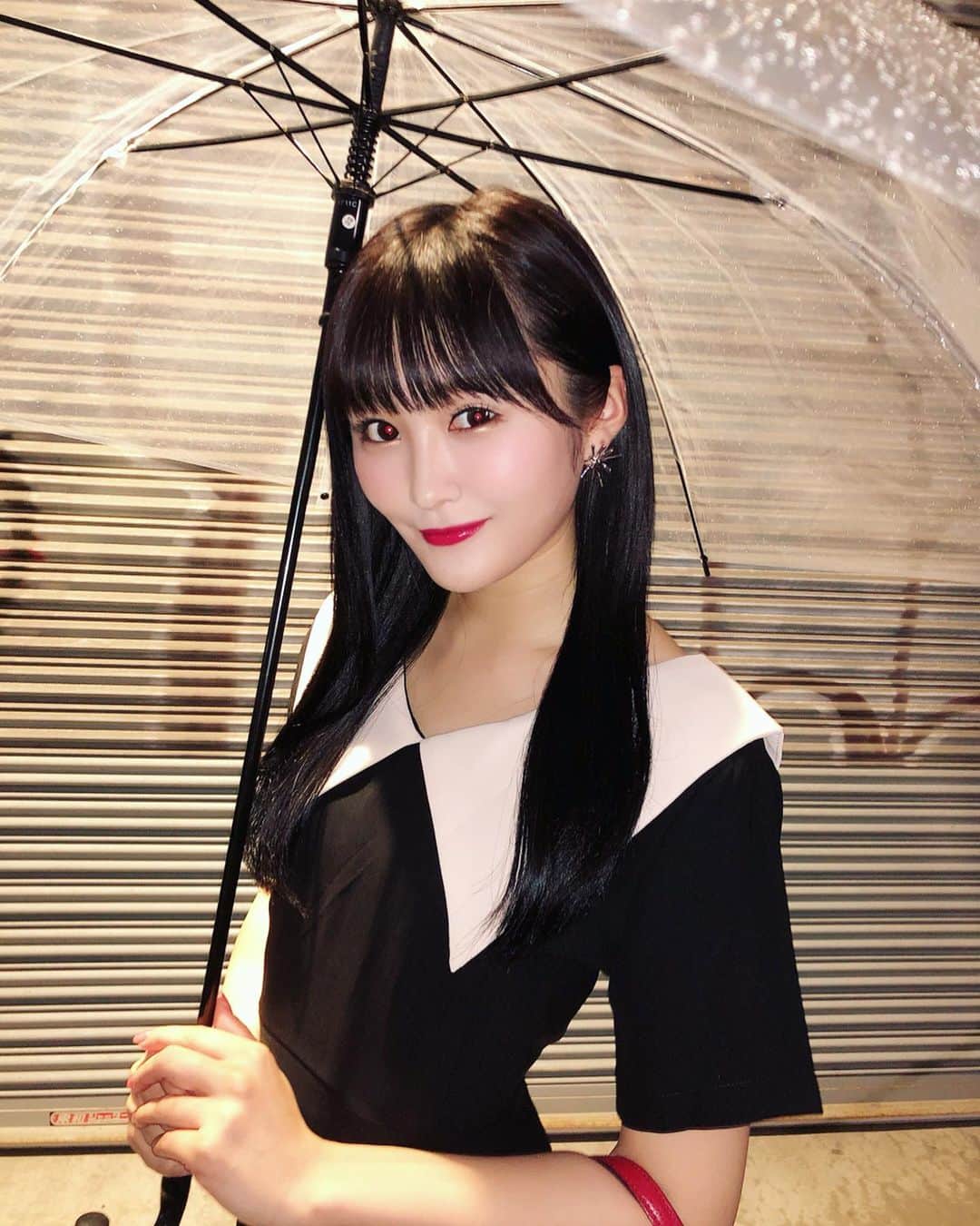 川上礼奈さんのインスタグラム写真 - (川上礼奈Instagram)「. いきなり雨びっくり😖☔️ 傘持っててよかった、、、 おにゅうのワンピース着たのに😖 #れなぴょん私服」8月25日 19時35分 - kawakami_rena