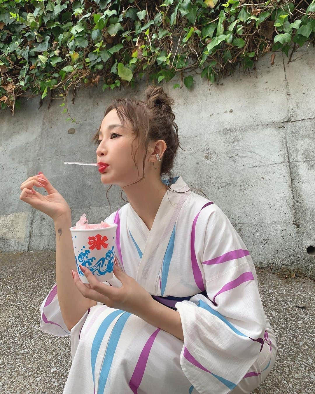 蓼沼楓さんのインスタグラム写真 - (蓼沼楓Instagram)「浴衣は毎年着たいっ🌻💛💚 #japan #yukata」8月25日 19時54分 - pyon_sta