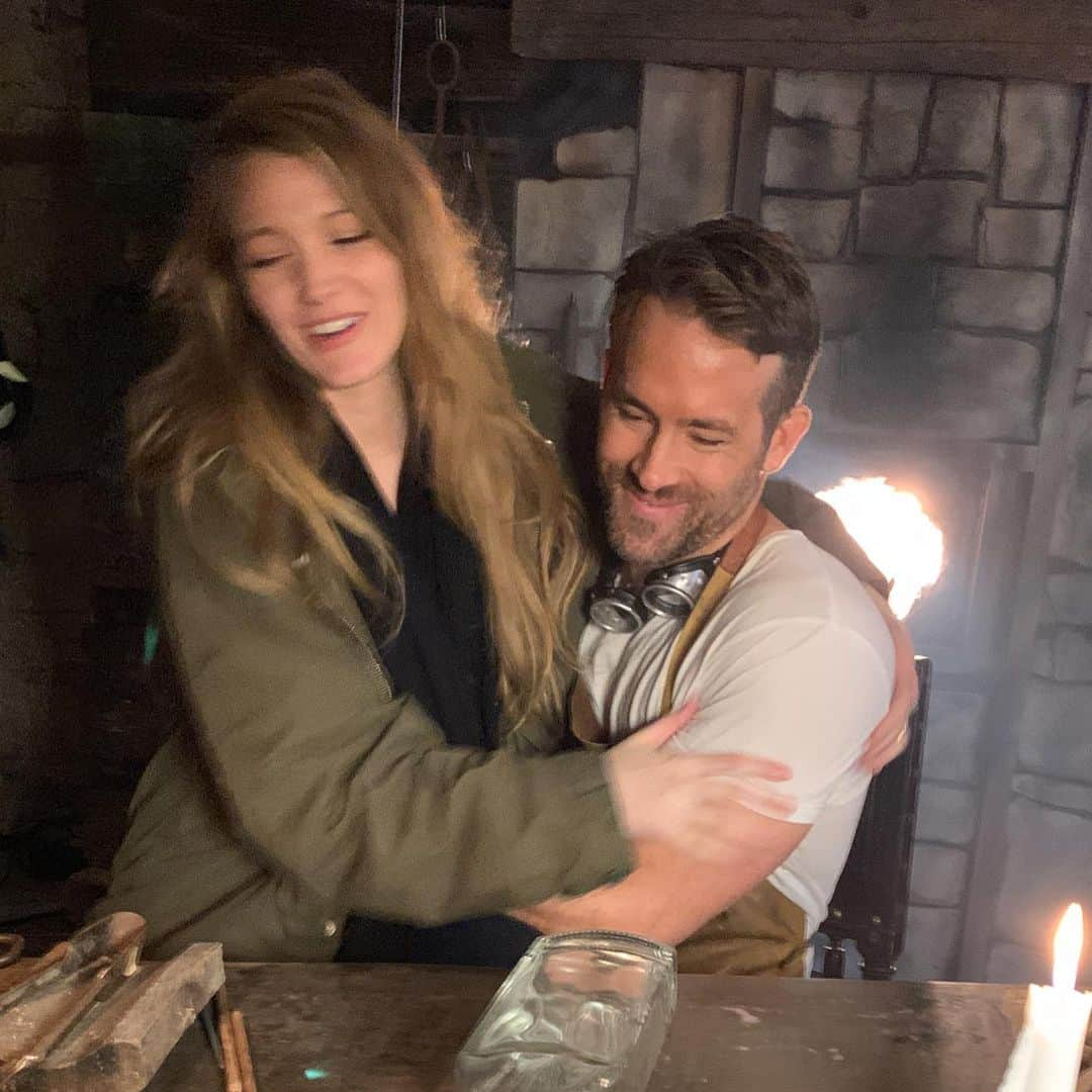 ライアン・レイノルズさんのインスタグラム写真 - (ライアン・レイノルズInstagram)「Happy Birthday, @blakelively.」8月26日 1時30分 - vancityreynolds