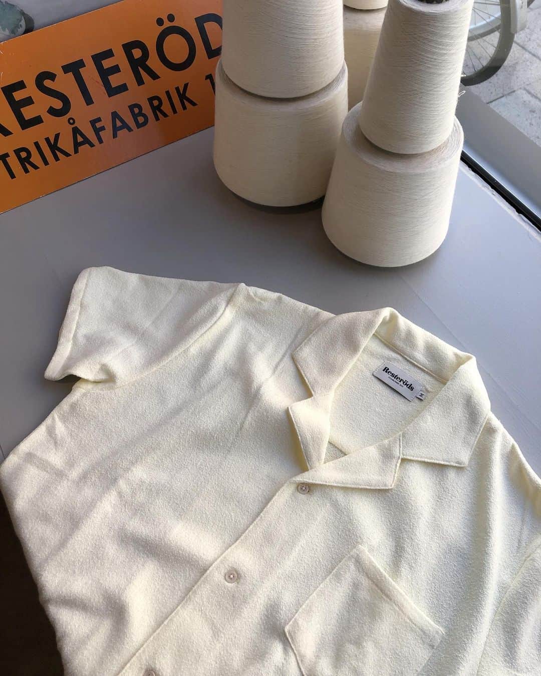 のインスタグラム：「Terry Resort shirt. Never gets old. #mensstyle #Resteröds」