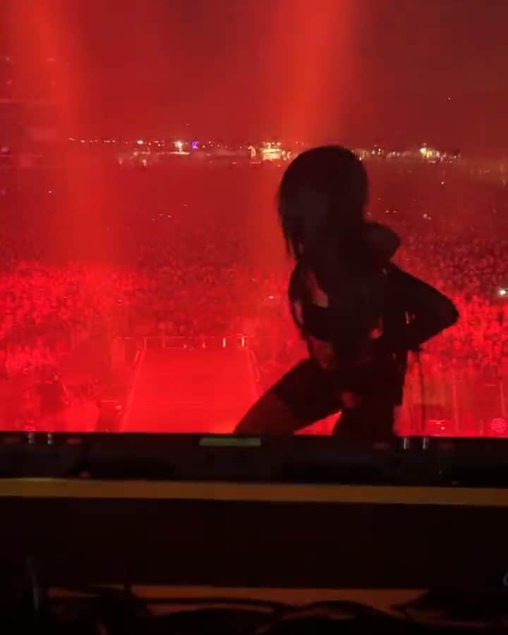 メジャー・レーザーのインスタグラム：「PARIS.. BEST SHOW OF THE YEAR」