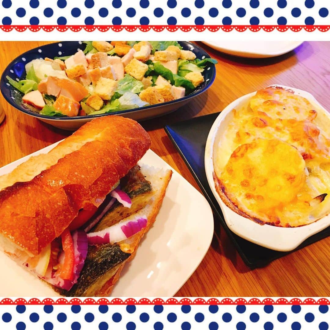 佐藤智美のインスタグラム：「子供が釣ってきてくれた鯖で、 サバ🐟づくし料理〜  #サバサンド  #サバとじゃがいものグラタン  #サバ料理」