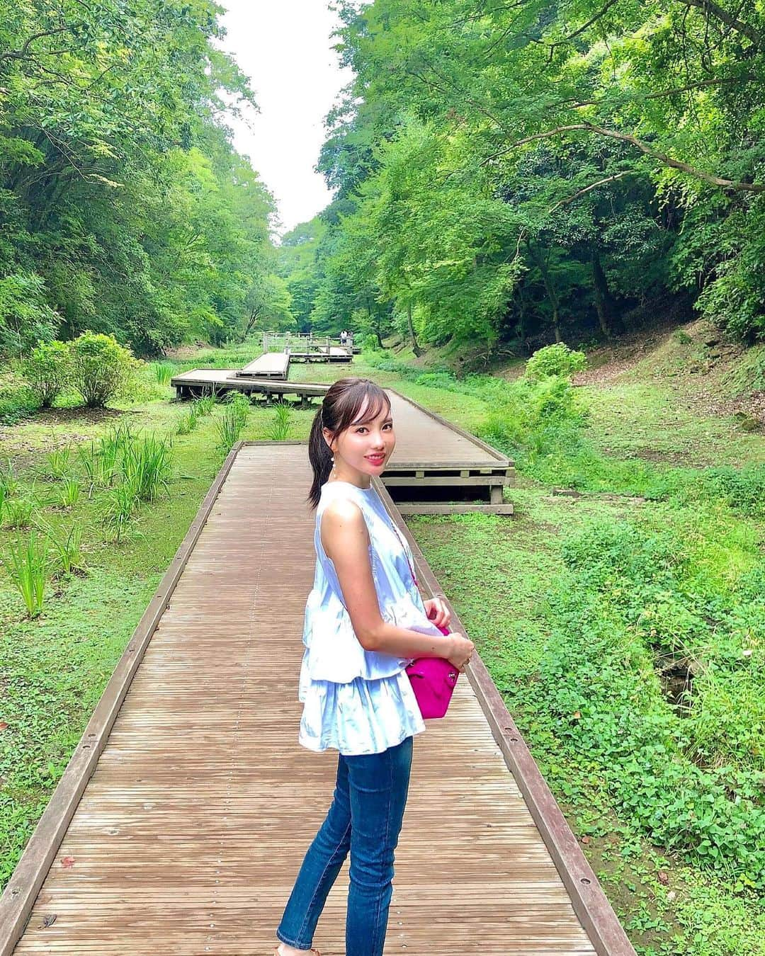 Aoiさんのインスタグラム写真 - (AoiInstagram)「本日お仕事で鴨川へ🌿 早朝の緑の小道お散歩 癒された〜☺️♡ #鴨川#亀岩の洞窟#インスタ映え#旅行#関東#千葉#夏休み#PR」8月25日 20時27分 - aoioa