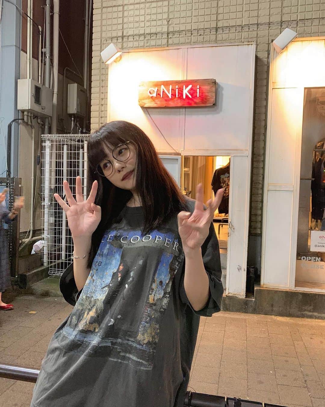 木村なつみさんのインスタグラム写真 - (木村なつみInstagram)「久しぶりに服をゲットした、いつも有難うございます ！！！ @aniki_tokyo  写真選べなかった」8月25日 20時41分 - natsumi__kimura