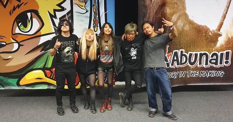 REIJIさんのインスタグラム写真 - (REIJIInstagram)「昨日の@abunaicon最高でした！ このステージ初のサークルピットとモッシュダイブだったそうです！めっちゃ嬉しい！！ #abunaicon #FAKEISLAND #femalefrontedband  #femalefrontedmetal #femalefrontedrock  #japaneserockband #japanesemetalband #女性ツインボーカル #metal #metalcore #loudrock #drum #drumcam  #drumforlife  #TAMA #zildjian  #ironcobra」8月25日 20時49分 - reiji_kimura