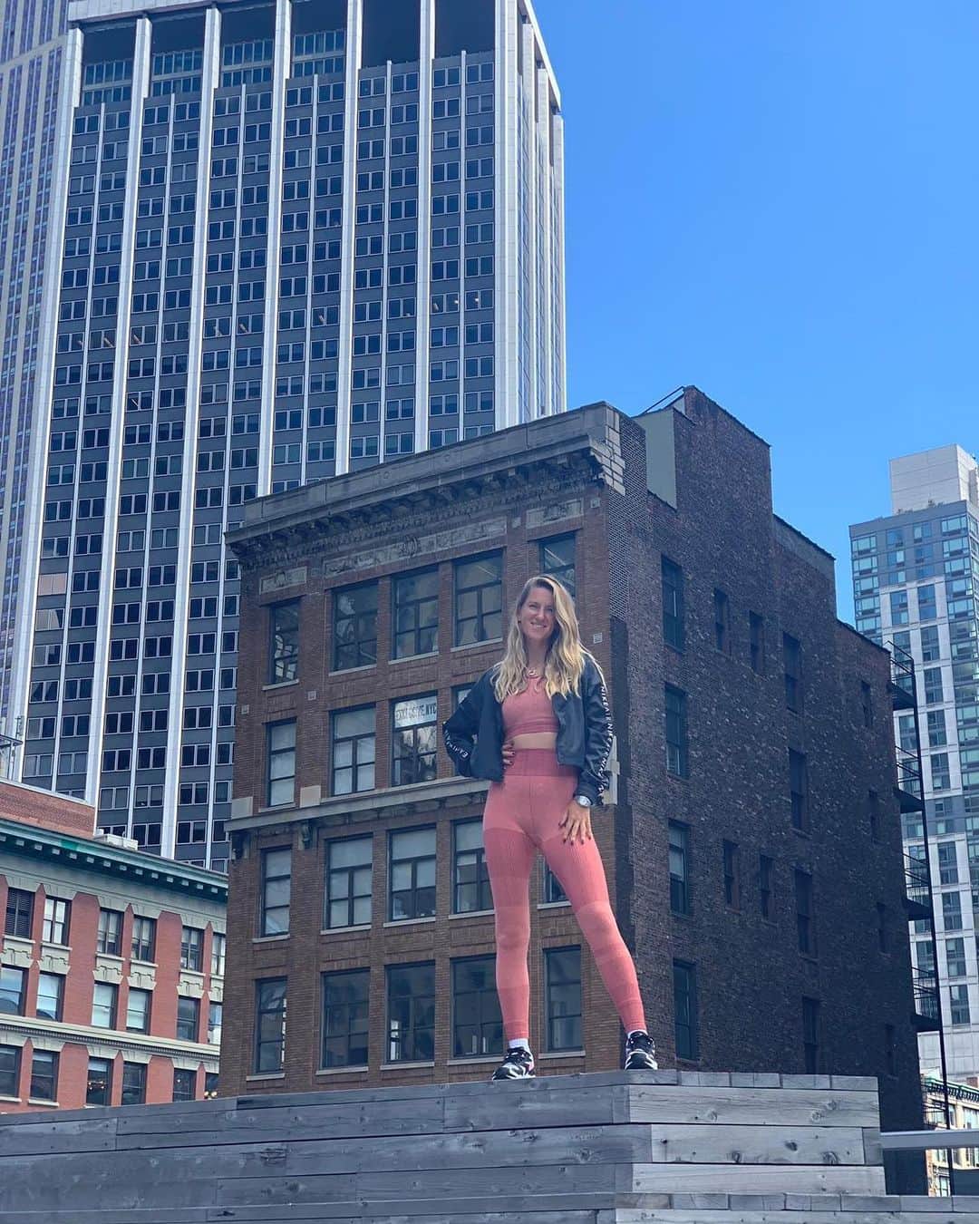 ビクトリア・アザレンカのインスタグラム：「New York ❤️」
