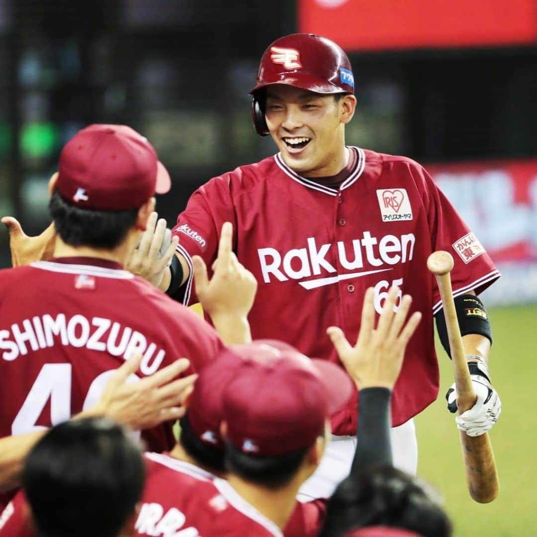 東北楽天ゴールデンイーグルスさんのインスタグラム写真 - (東北楽天ゴールデンイーグルスInstagram)「⚾️ ⚾️L 2-14 E⚾️ 13安打14得点の猛攻でイーグルス大勝‼️ 初回にブラッシュ選手の2点タイムリー2ベースで先制💪🏼 5回には浅村選手の28号2ランなどで追加点‼️ 先発の石橋選手は6回2失点の粘投で見事6勝目✨ 和田選手が4安打3打点💯堀内選手が2安打3打点👏🏼 これで関東遠征を3勝3敗で終えました⚾️ どの試合もご声援ありがとうございました‼️ #rakuteneagles #RESTART #日本一の東北へ #石橋良太 #和田恋 #ブラッシュ #堀内謙伍」8月25日 21時08分 - rakuten_eagles