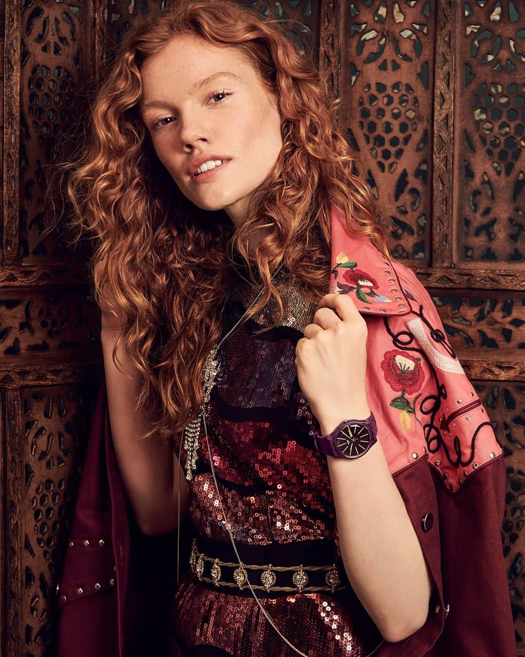 のインスタグラム：「Fun new FW19 finds like ⏱️ WINERY are now available online 😍 In store from September 5th #SwatchThis 🍇 ✌️」