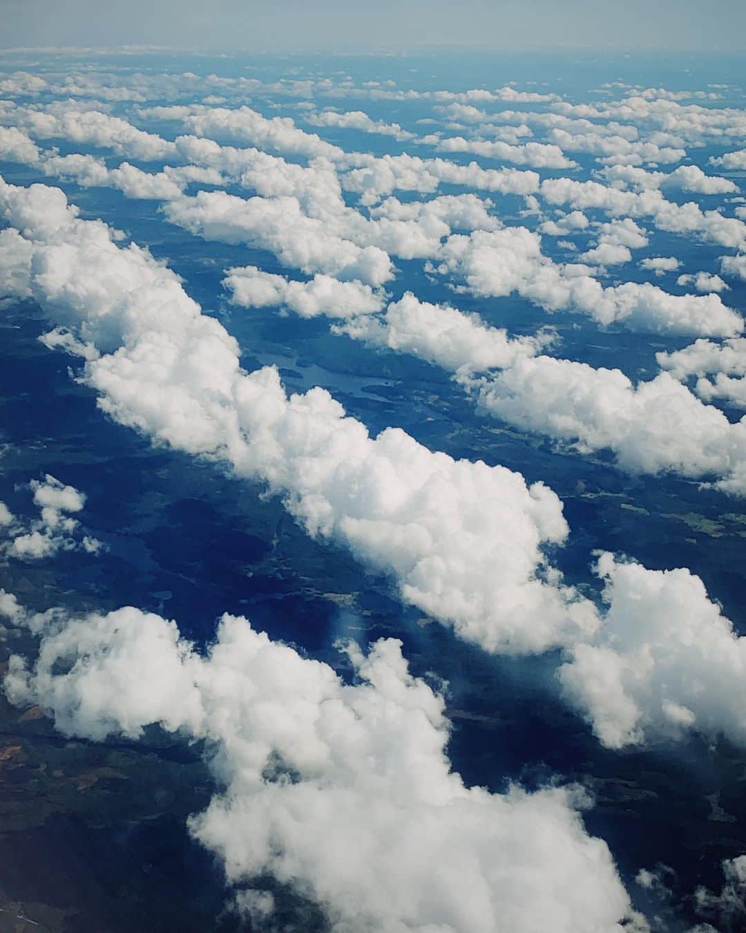 リウ・ウェンのインスタグラム：「#WenInFlight」