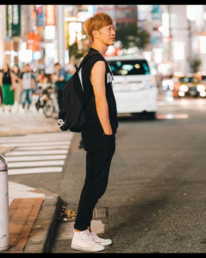 DJ U-ICHIのインスタグラム：「👻 行ってみよう！ やってみよう！ って、 これをやりたかった訳じゃないです。 結構真剣なトークしてたんだけど。 . . . 【fickle'sTV】 的なノリを何年かぶりにやってみました。 たまにはやりましょ！ くだらない動画で、ノリでやっただけなんだけど… 音アリで見てみてごらん！ 🅿️ @makoto.y_ne_iro . . . #brazil #シュラスコ #チョコレートファウンテン #正しくない食べ方」