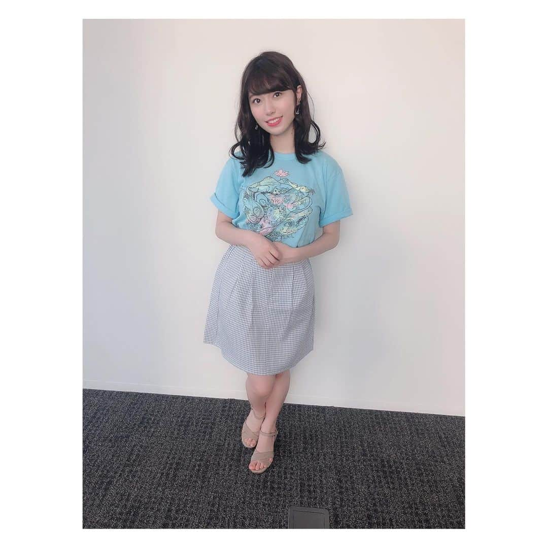 星名あゆみさんのインスタグラム写真 - (星名あゆみInstagram)「担当カラーの水色Tシャツ🎐💙﻿ ﻿ ポーズは24時間を表してみた！！！笑^_^﻿ ヘアメイクさんに髪型は担当してもらったので﻿ いつもと少し違う感じだよ〜✂️﻿ ﻿ #24TV #nissan #ライブ #イベント #24時間テレビtシャツ #instagood #followme #ootd #likeforlikes #24時間テレビ #Tシャツ﻿ #横浜 #ヘアアレンジ #水色 #水色コーデ」8月25日 21時48分 - hoshina_ayumi