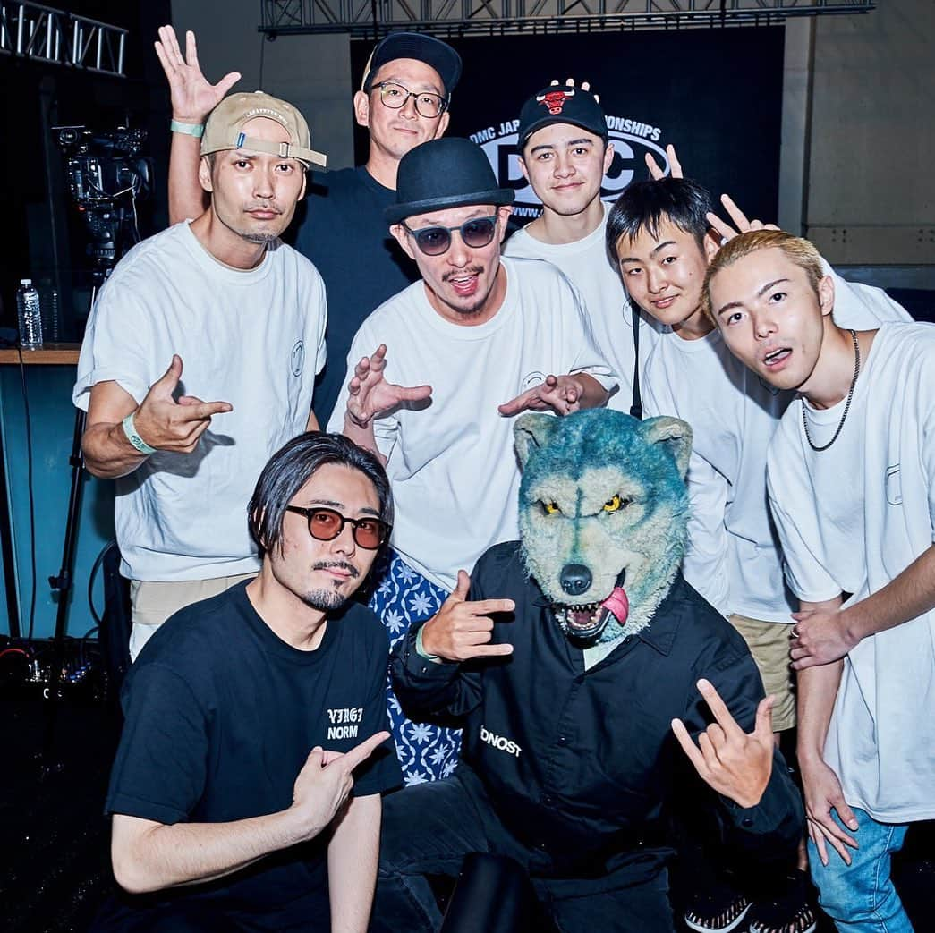 Man With A Missionさんのインスタグラム写真 - (Man With A MissionInstagram)「DMC日本大会ニテDJサンタモニカ&DJ shota with 歴代世界チャンピオン達ト！  DJ Santa Monica had a lot of fun with DJ  shota and the world champion's of DMC!! #djsantamonica #djkentaro #djizho #djyuto #djrena #dj諭吉 #djk-swizz  です」8月25日 22時07分 - mwamofficial