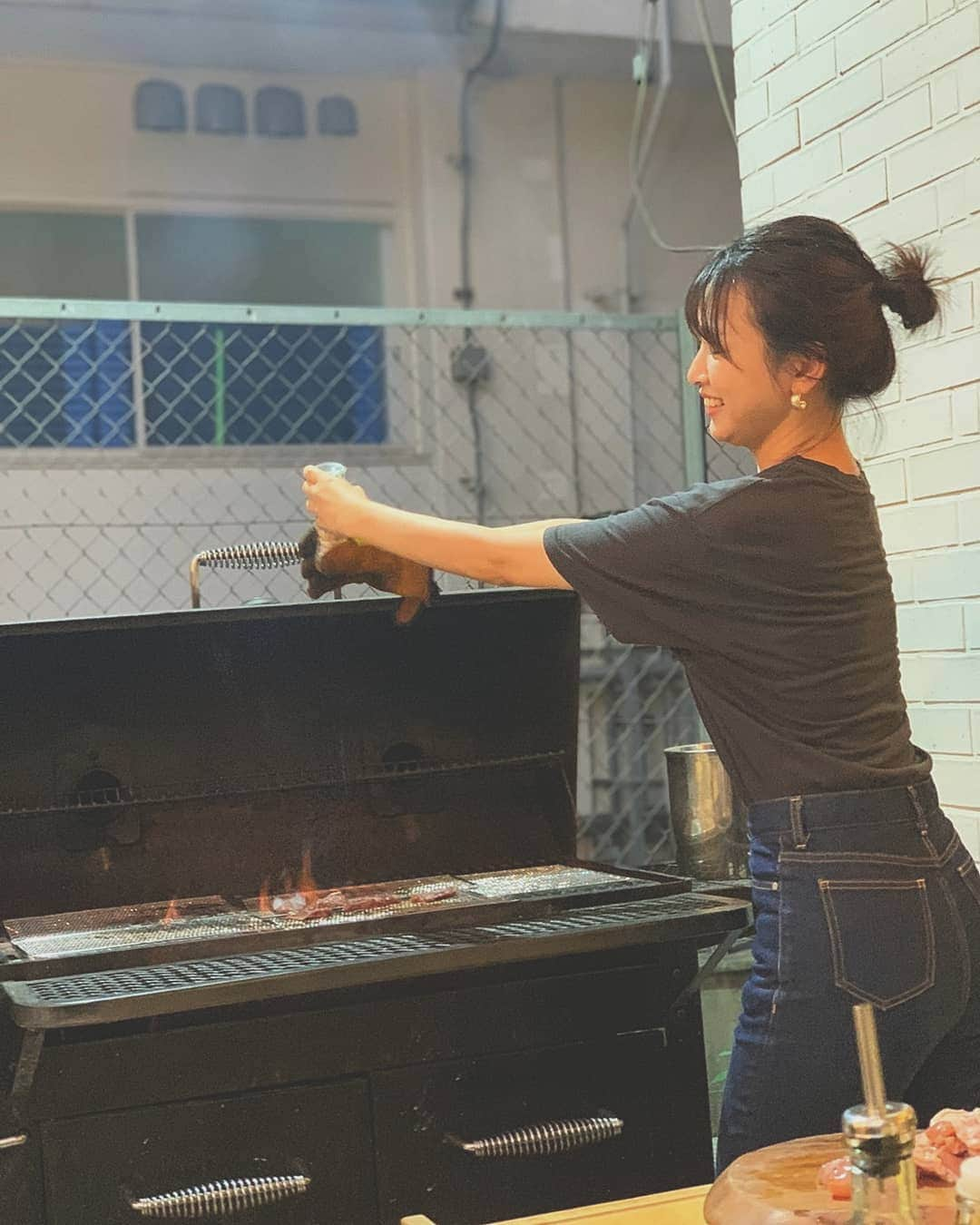 岡村明奈さんのインスタグラム写真 - (岡村明奈Instagram)「らぶな人とBBQ♡ #bbq #🍖」8月25日 22時21分 - akky1226