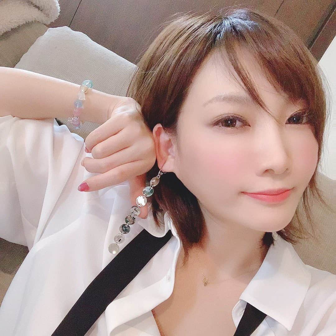 木下ゆうかさんのインスタグラム写真 - (木下ゆうかInstagram)「イヤリング長い！」8月25日 22時43分 - yuka_kinoshita_0204