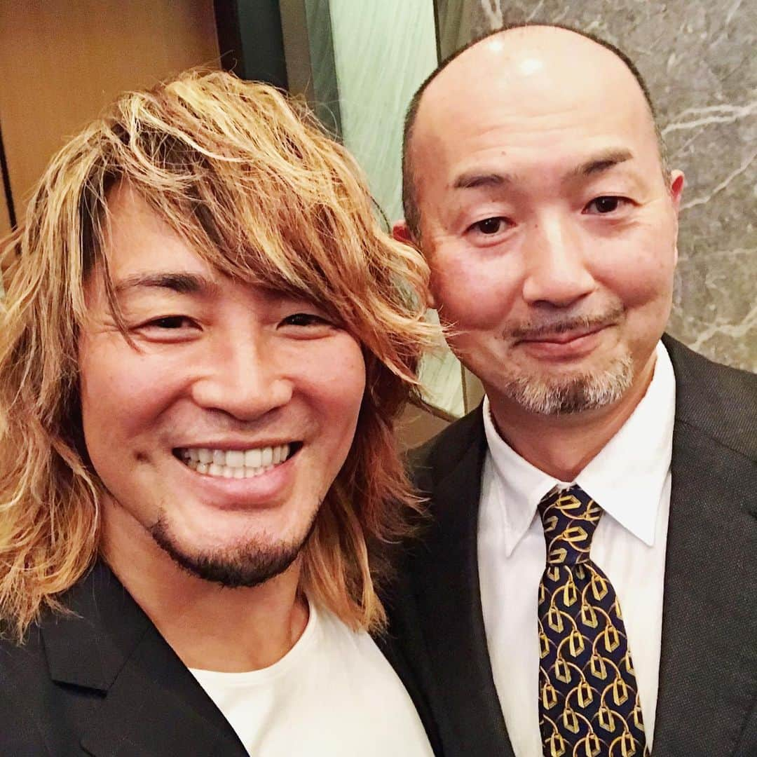 棚橋弘至さんのインスタグラム写真 - (棚橋弘至Instagram)「いつもお世話になっている #ミサワ整骨院 の澁谷院長と☆」8月25日 22時43分 - hiroshi_tanahashi