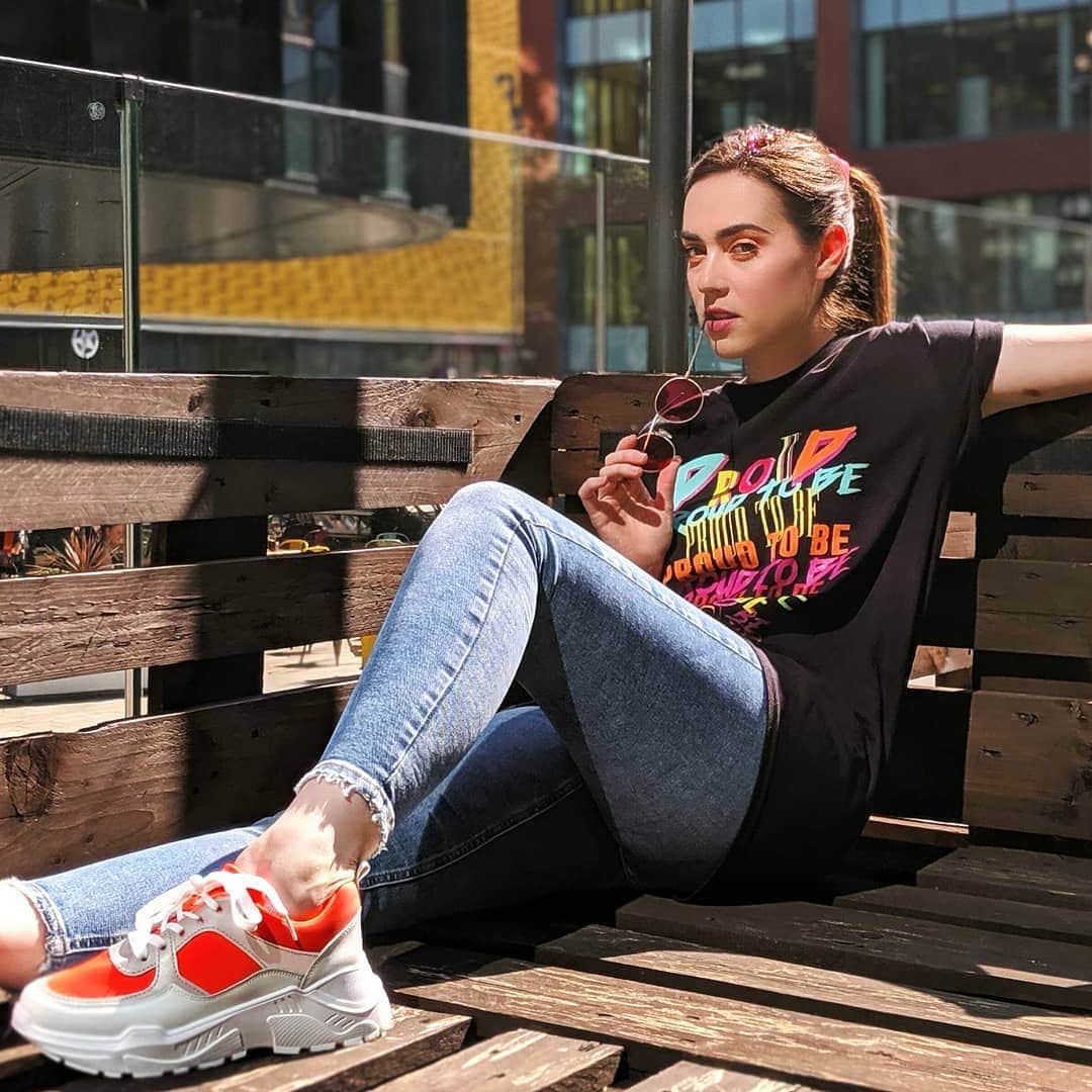 Rose Dixさんのインスタグラム写真 - (Rose DixInstagram)「Strongest shoe game in Gay Village. @boohoo snapped #lovewithoutlimits #Ad」8月25日 22時55分 - roseellendix
