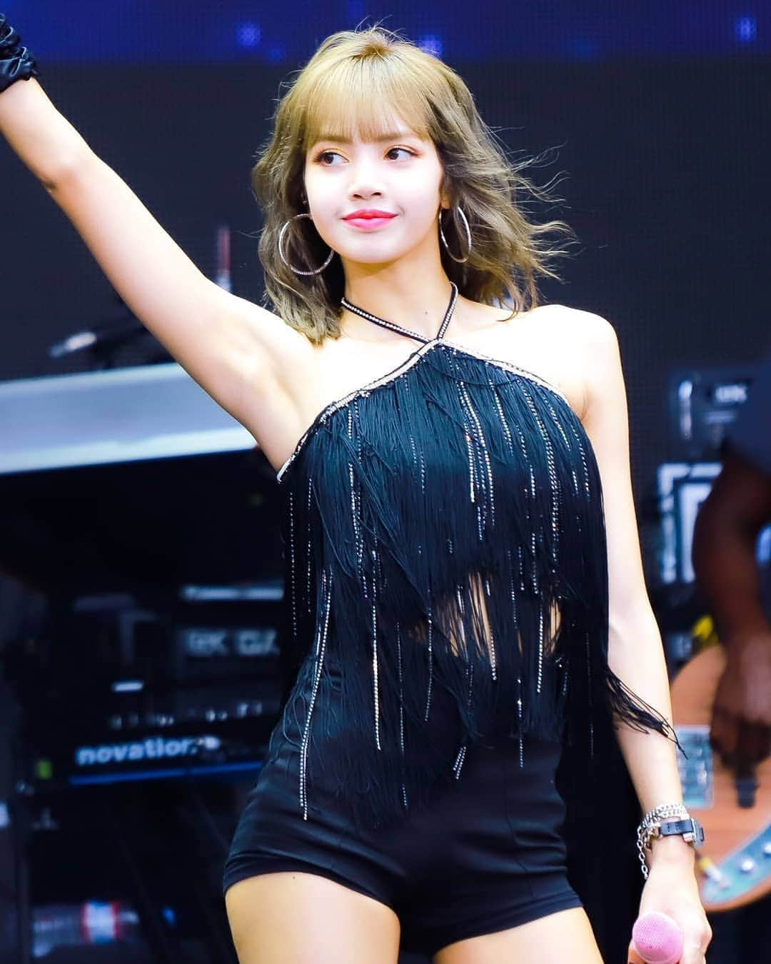 リサさんのインスタグラム写真 - (リサInstagram)「190818 - Summer Sonic Festival #BLACKPINK#블랙핑크#LISA#리사 —© Chillax」8月25日 22時56分 - lisa.blackpink