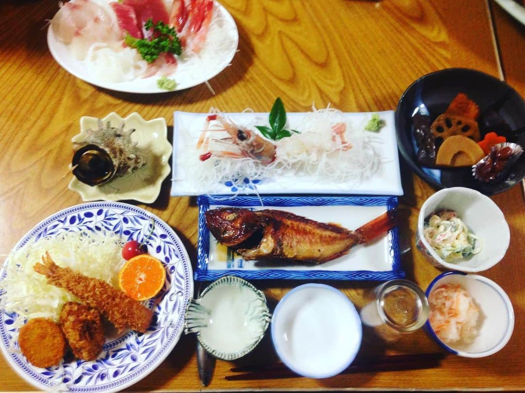 石井元気さんのインスタグラム写真 - (石井元気Instagram)「最高の和の晩ご飯！！ #晩ご飯 #おいしい #最高 #静岡 #あきげん #石井元気」8月25日 23時02分 - genkiishii1226