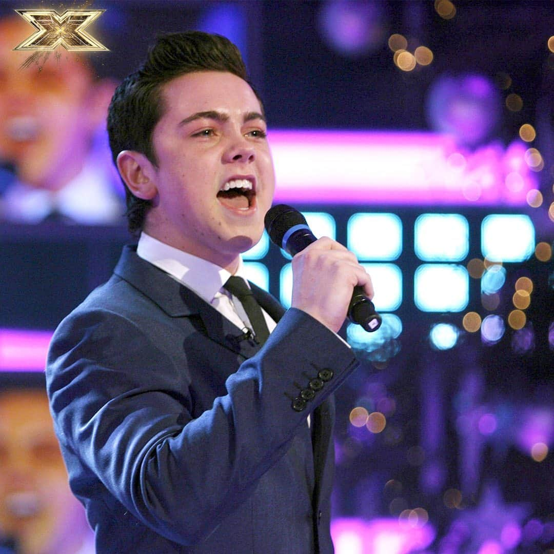 Xファクターさんのインスタグラム写真 - (XファクターInstagram)「Taking you back to 2006 with one of the most memorable performances...here's @rayquinn_uk singing 'My Way' in the #XFactor Final! Ray eventually finished second behind winner @leonaLewis. 🙌」8月25日 23時42分 - thexfactor