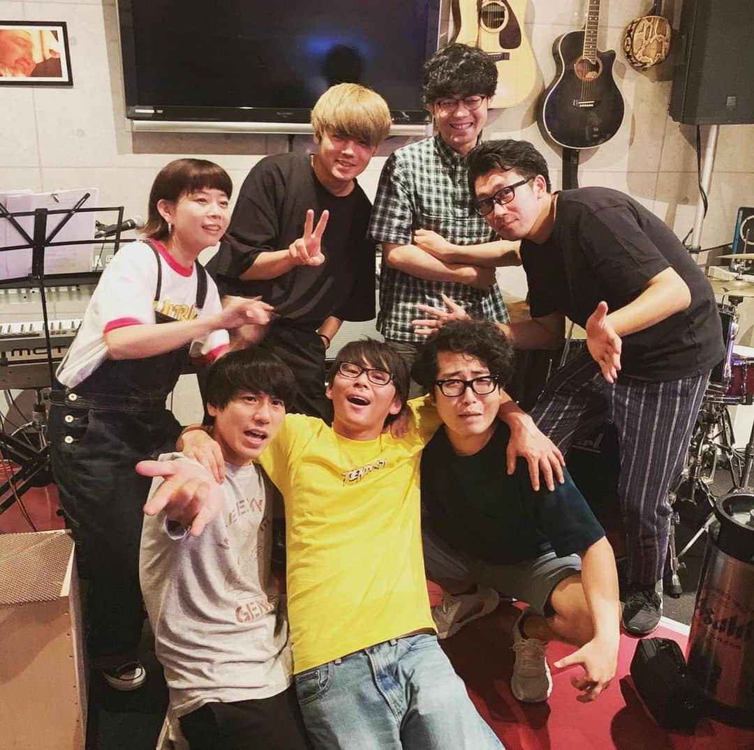 森野光晴のインスタグラム：「ここ一週間の思い出。 SAKANAMONのライブは暫くお休み、制作＆リハモードになります。  次のライブはTOKYO CALLINGです。またお会いしましょう！  #SAKANAMON #ナードマグネット #cinemastaff #afloodofcircle」