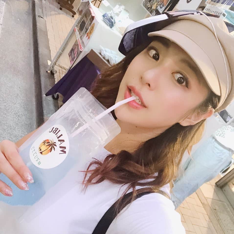 のインスタグラム：「夏を後半にたたみかける🍧  #四千頭身 #お祭り #summer #麻布十番 #ナツノオワリ #tシャツコーデ #fitness #bodymake #protein #instagood」