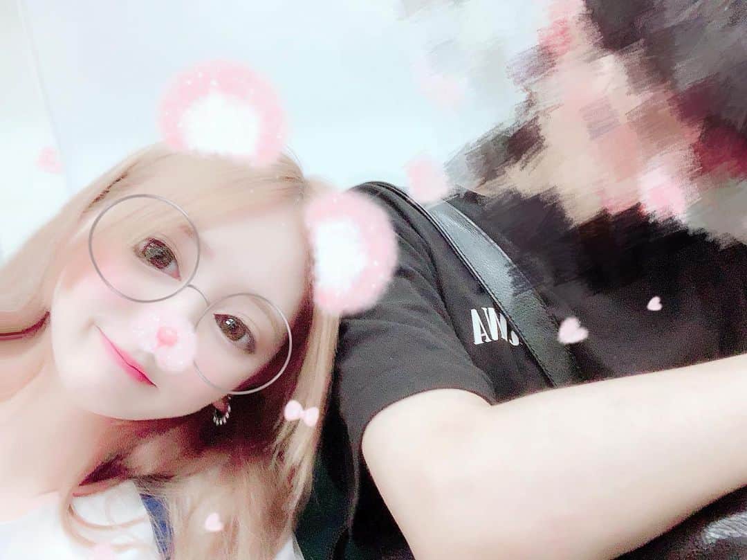 のインスタグラム：「﻿ 寝てるとすぐ盗撮しちゃう📸笑﻿ かわいい〜🥺﻿ ﻿ ⚠︎男の人からのコメント.dmいらないです﻿ 送ってきた人ブロックします﻿ ﻿」