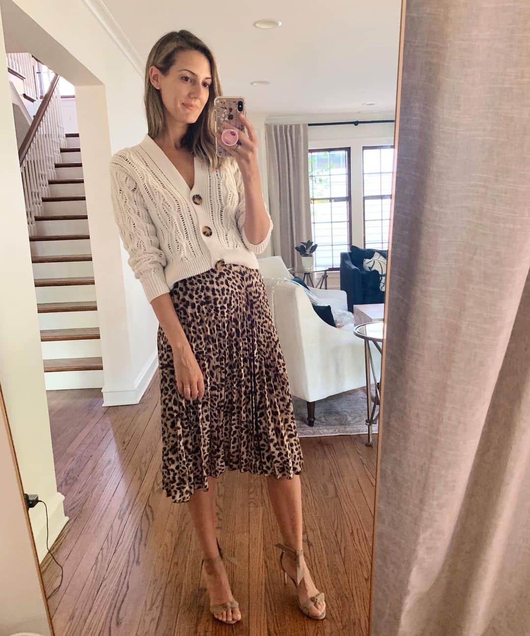 Anna Jane Wisniewskiさんのインスタグラム写真 - (Anna Jane WisniewskiInstagram)「Currently on the blog and IG stories: #shopyourclosetseries the leopard skirt. Which look is your favorite?  Talk about a piece that will take you from the heat of summer through the end of the year—this is it! Yes, this @hm skirt is from last fall but there are so many great options out there - shop them here 👉🏻 l  http://liketk.it/2EoMn #liketkit @liketoknow.it #LTKunder50 #hmxme #leopardskirt  PS this moto jacket is @shoponethird and will be dropping soon - I’ll provide updates here and over on the @shoponethird IG page!」8月26日 3時12分 - seeannajane