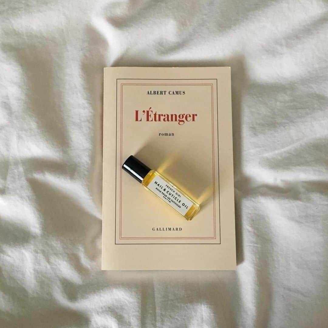 のインスタグラム：「Our Sunday plans ( #📷 @theclubofficiel ) ⁠ .⁠ .⁠ .⁠ #sundayplans #lazysunday #bookofthemonth #camus #frenchliterature #thestranger #classicreads #frenchgirlbeauty #frenchvibes #frenchgirldaily #lafemmeparisienne #skintelligence #soindesoi #glowlikeafrenchgirl⁠ #ethicalbrand #artisanbeauty #ecobeauty #frenchgirlbeauty #cleanbeautyrevolution #beautyobsessed  #crueltyfree #veganskincare #beautyobsessed #ethicalbrand #ecoluxe #sustainableluxury #frenchgirlorganics」