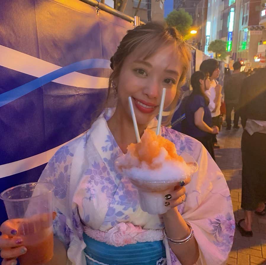 高橋有紀のインスタグラム：「お祭り！！ さっと行ってすぐ帰ってきたけどお祭り好きだな〜〜 #麻布十番祭り」