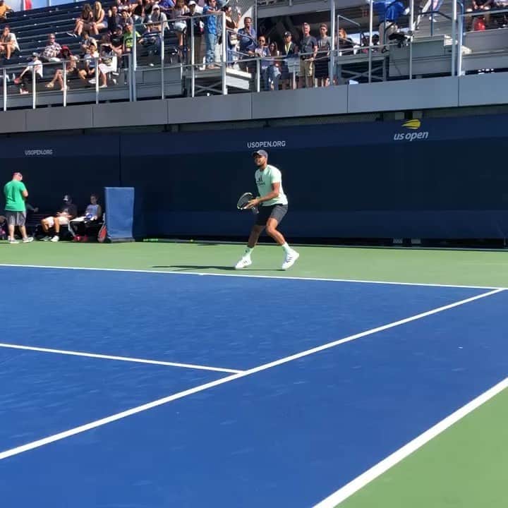ジョー＝ウィルフリード・ツォンガのインスタグラム：「Getting ready for the @usopen ! 👊🏽🎾🇺🇸 #usopen #tsongateam」