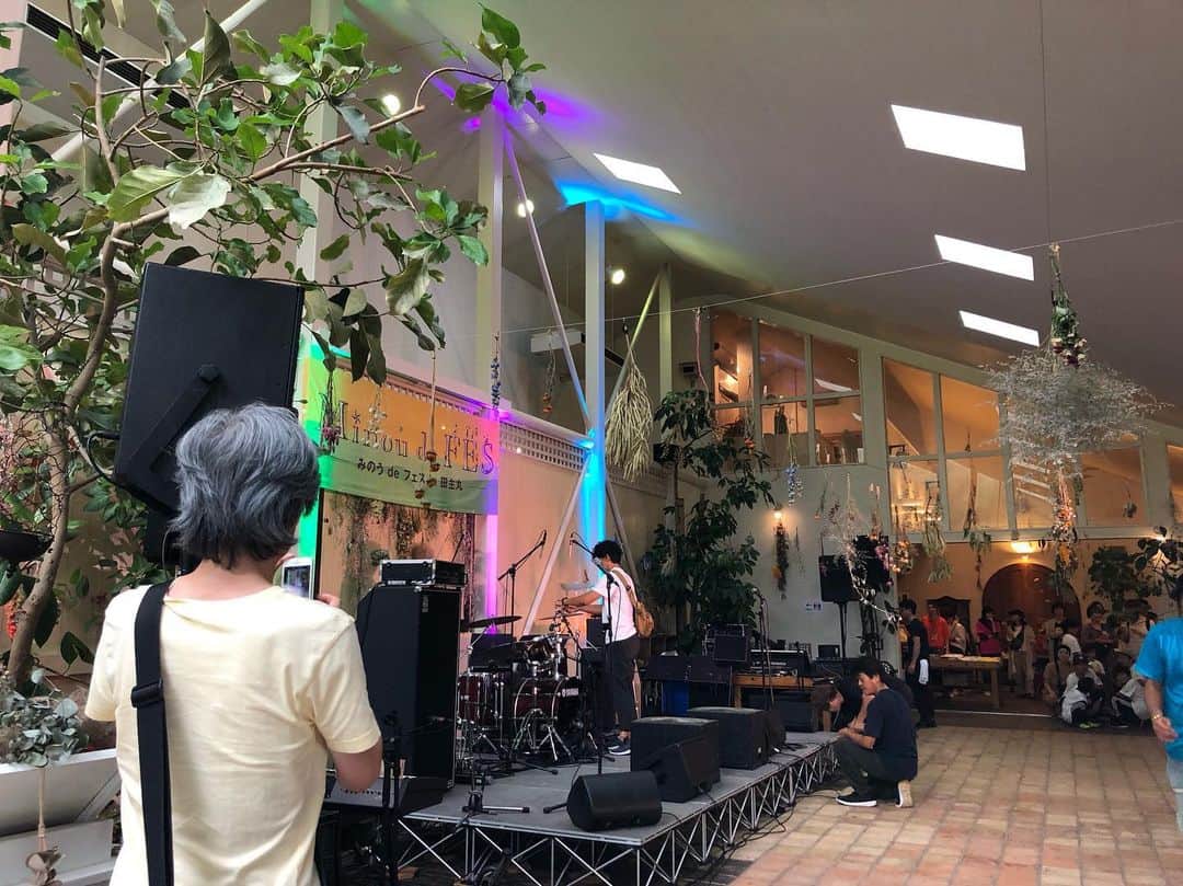 birdさんのインスタグラム写真 - (birdInstagram)「昨日はMinou de FES @ GREEN HILL（福岡・久留米）でした。集まってくださったみなさん、ありがとうございました！立花うどんを食べたり、湯の坂久留米温泉でちゃぽることもできました♨️ #樋口直彦 #bird #久留米 #立花うどん #湯の坂久留米温泉 #源泉かけ流し」8月26日 8時18分 - birdwatchnet