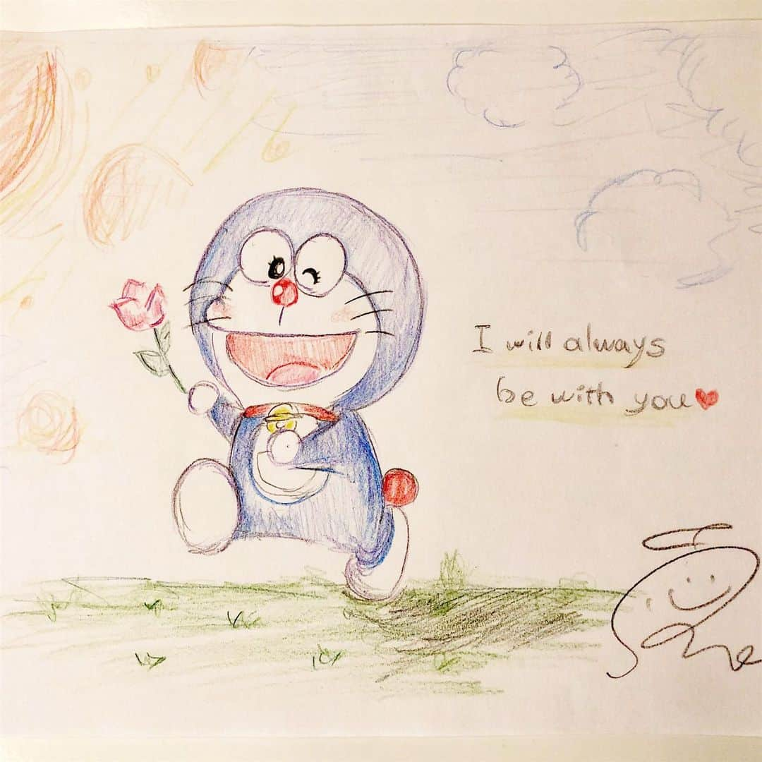 澤山璃奈さんのインスタグラム写真 - (澤山璃奈Instagram)「久々の🎨✏️💗 絵描くのは楽しい💕 やっぱりiPad 欲しいな🖋  #らくがき #イラスト #色鉛筆 #ディズニー #disney #micky #pooh #aladdin #ariel #mufasa #ドラえもん」8月26日 8時25分 - rinasawayama