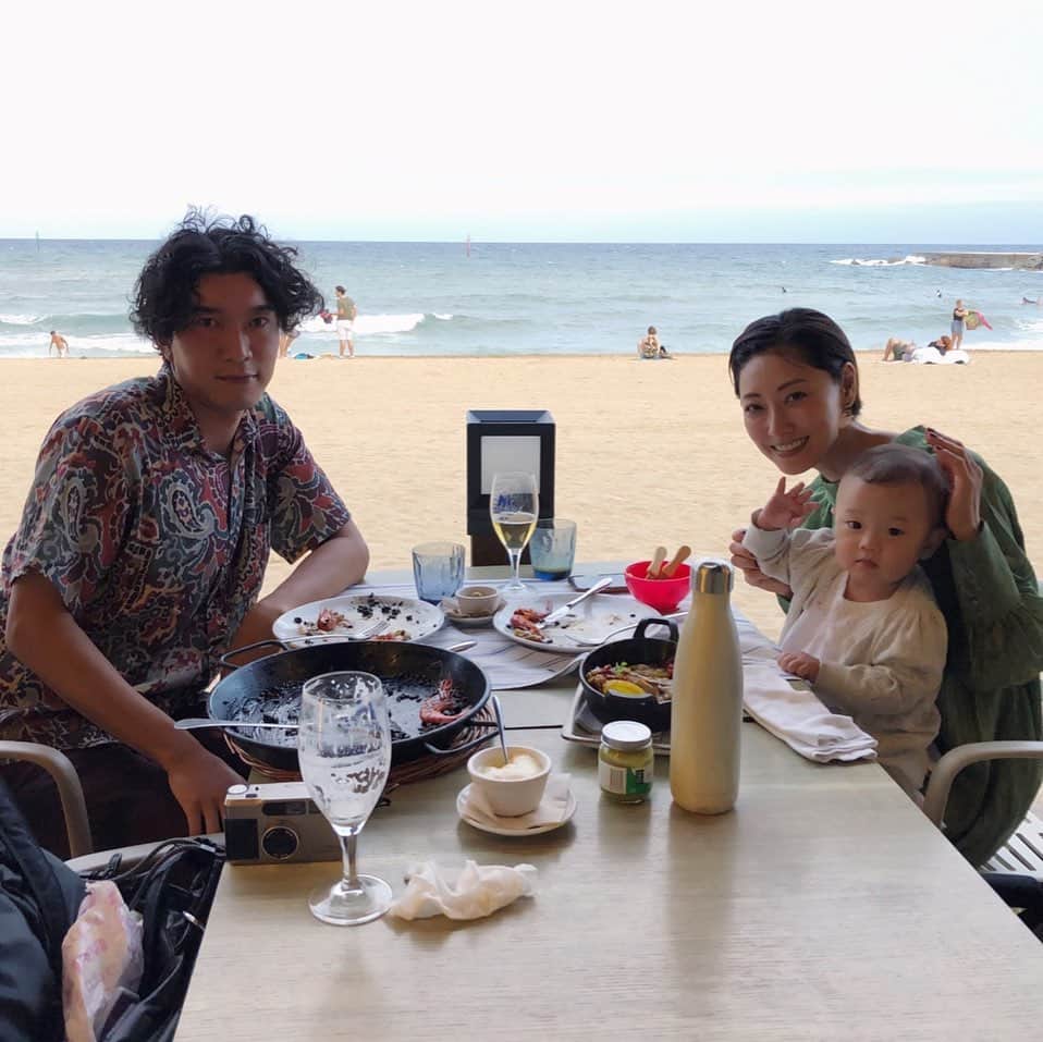 大塚良子のインスタグラム：「#familytrip #barcelona #katalunya🇪🇸 #spain #holiday #summer ﻿#るり初めての夏」