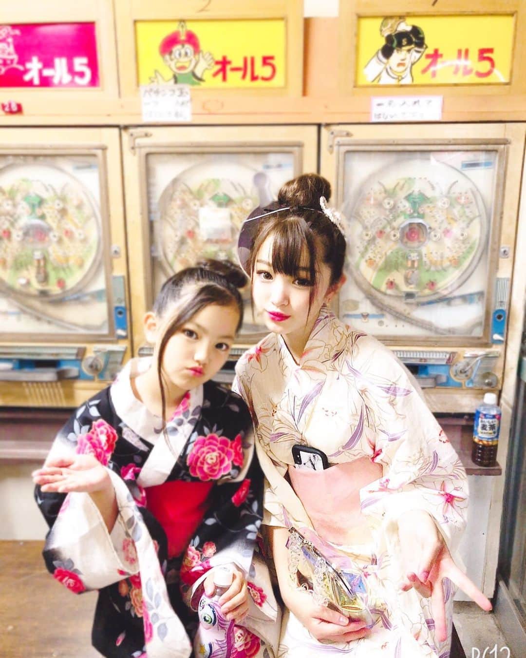 平野夢来（ゆぴぴ）のインスタグラム：「今日はmy sister の誕生日☀︎ ・ ・ ・ ・ 残念ながら一緒にケーキ食べれんね、 ごめんね笑 帰ったら一緒にケーキ食べよーうね！ ・ ・ 最近見ないうちにどんどんでかくなっててさ、ビックリしましたよ(笑) ほんとに笑 これからも元気で可愛いゆずちゃんでいてね😽  あ、妹顔だしはつじゃない？笑」
