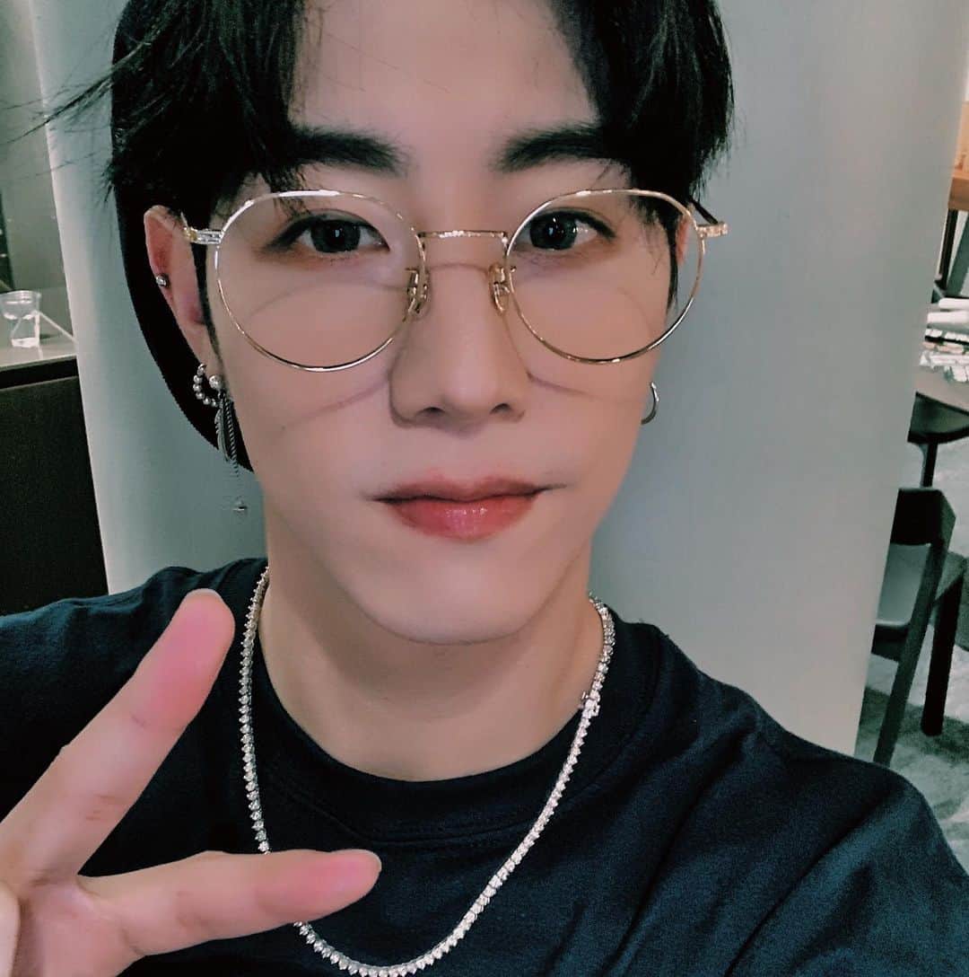 Mark さんのインスタグラム写真 - (Mark Instagram)「Australia ! Thanks for coming to the shows! We'll be back」8月26日 10時54分 - marktuan