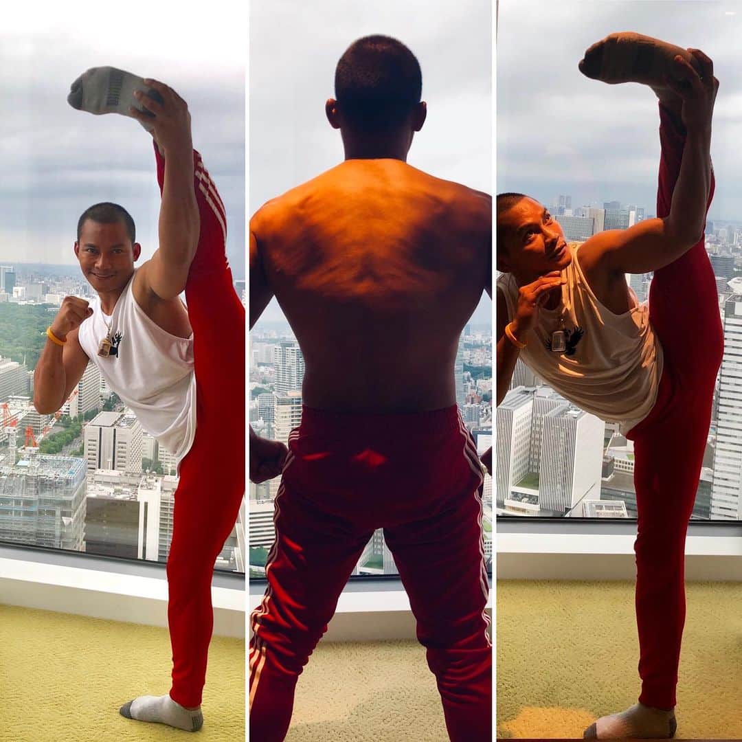トニー・ジャーのインスタグラム：「Keep practice and enjoy your time.」