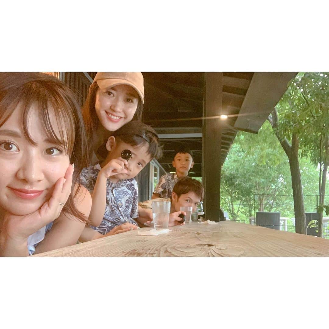 yuco_yoshidaさんのインスタグラム写真 - (yuco_yoshidaInstagram)「四万十はご飯も美味しいから大好き♡😘 #味劇場ちか は劇場型居酒屋🏮 木桶に料理を乗せて、紐で引き上げて運ばれてくるのも名物✨去年はお座敷しか空いてなくて今年はリベンジで2階席に座れました♡ ・ ・ そして帰りに立ち寄った#湖畔遊 はめっちゃ素敵やったけどまさかの土砂降りの雨に雷に霧⚡️そして台風で増水してて茶色い川🏞爆 霧で茶色い川隠れてるしこれはこれで幻想的やんー♡とか言いながらも来年リベンジしようと心に誓った😂😂 ・ ・ いいご縁があり毎年お邪魔してる四万十❤️また来年も宜しくおねがいします😊✨✨✨ ・ ・ #高知旅行 #香美市 #四万十市」8月26日 13時23分 - yuco_yoshida