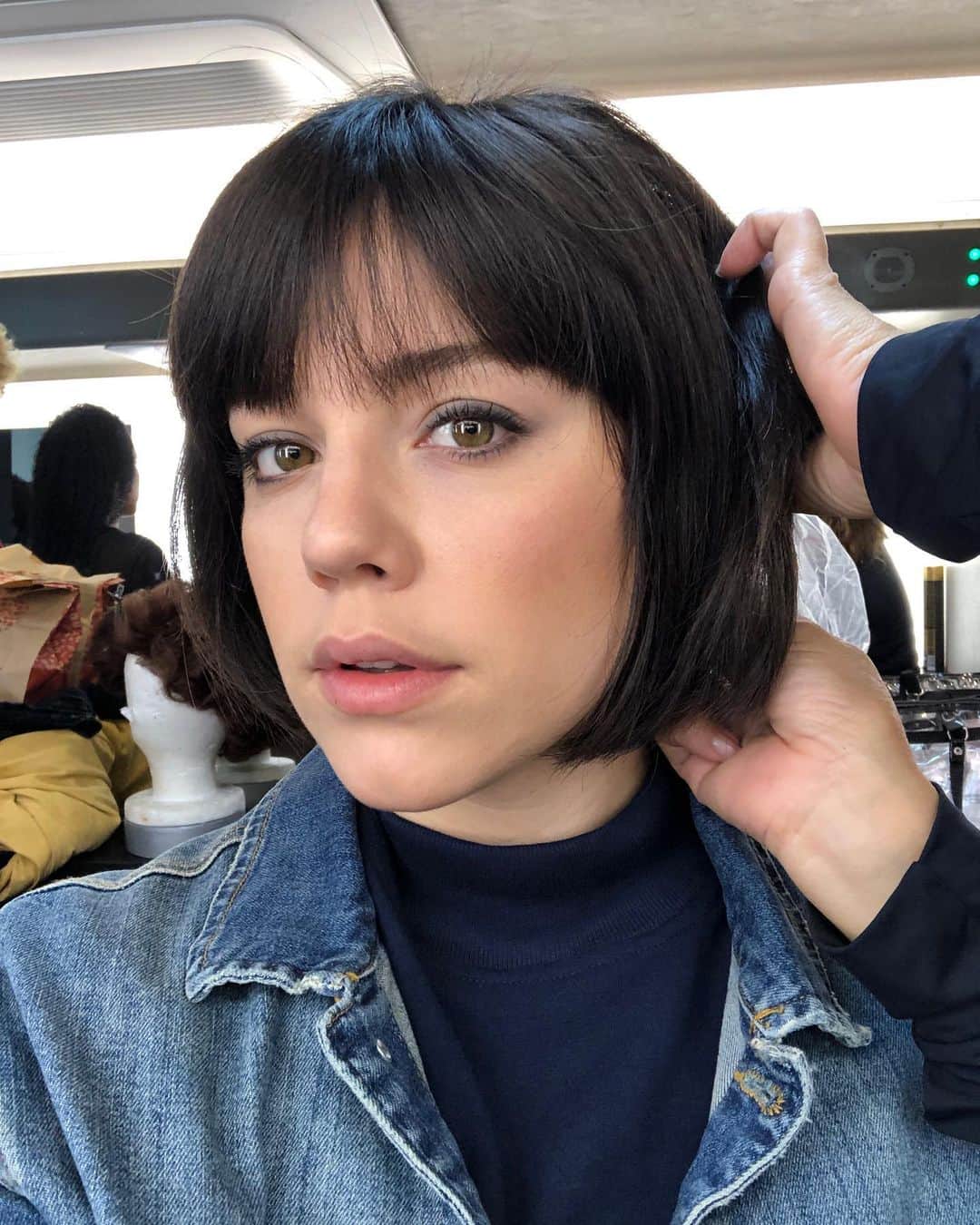 Alice Wegmannのインスタグラム：「bom dia. quenhé essa atriz? #ÓrfãosDaTerra」