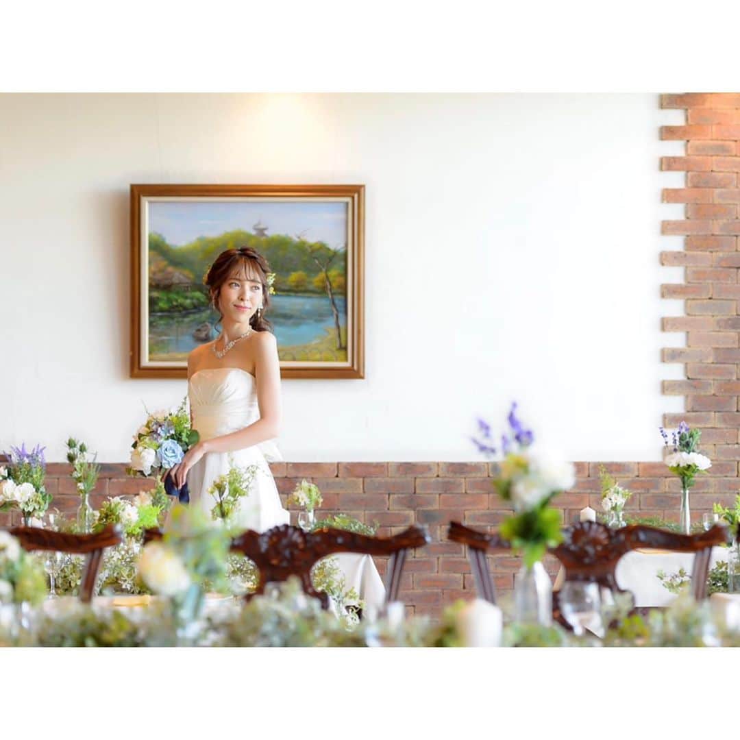 鹿野悠さんのインスタグラム写真 - (鹿野悠Instagram)「@emotional_party さんの撮影で 横浜へ✨ . 全国のプレ花嫁さんに見つけてもらえたらいいなー☺️ 結婚式二次会の会場検索ならエモパッ！💓 . photo📸 @yoshihirohirose.photography  hairmake💄 @kuri_m717 . . #emotionalparty #エモーショナルパーティー #emotional_party #結婚式 #結婚式ヘアアレンジ #結婚式準備 #花嫁ヘア #プレ花嫁 #結婚式二次会 #貸切パーティー #wedding #weddingdress #二次会会場 #プレ花嫁さんと繋がりたい #花嫁メイク #花嫁ヘアメイク #ウェディングドレス #ウェディングフォト  #フリーランスモデル #フリーモデル #ブライダルモデル #撮影  #シースルーバング  #横浜二次会」8月26日 20時06分 - harukano1204