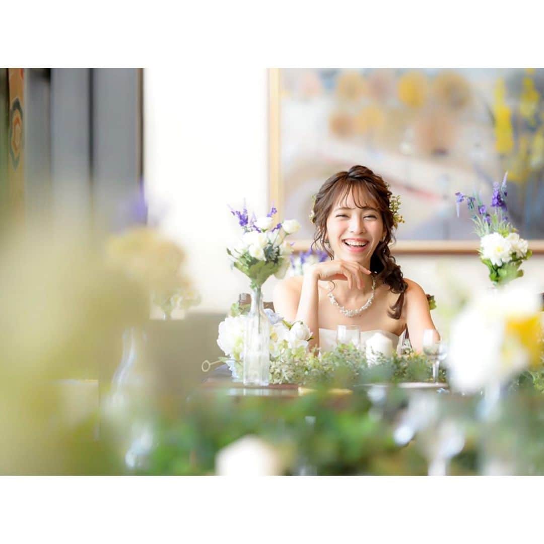 鹿野悠さんのインスタグラム写真 - (鹿野悠Instagram)「@emotional_party さんの撮影で 横浜へ✨ . 全国のプレ花嫁さんに見つけてもらえたらいいなー☺️ 結婚式二次会の会場検索ならエモパッ！💓 . photo📸 @yoshihirohirose.photography  hairmake💄 @kuri_m717 . . #emotionalparty #エモーショナルパーティー #emotional_party #結婚式 #結婚式ヘアアレンジ #結婚式準備 #花嫁ヘア #プレ花嫁 #結婚式二次会 #貸切パーティー #wedding #weddingdress #二次会会場 #プレ花嫁さんと繋がりたい #花嫁メイク #花嫁ヘアメイク #ウェディングドレス #ウェディングフォト  #フリーランスモデル #フリーモデル #ブライダルモデル #撮影  #シースルーバング  #横浜二次会」8月26日 20時06分 - harukano1204