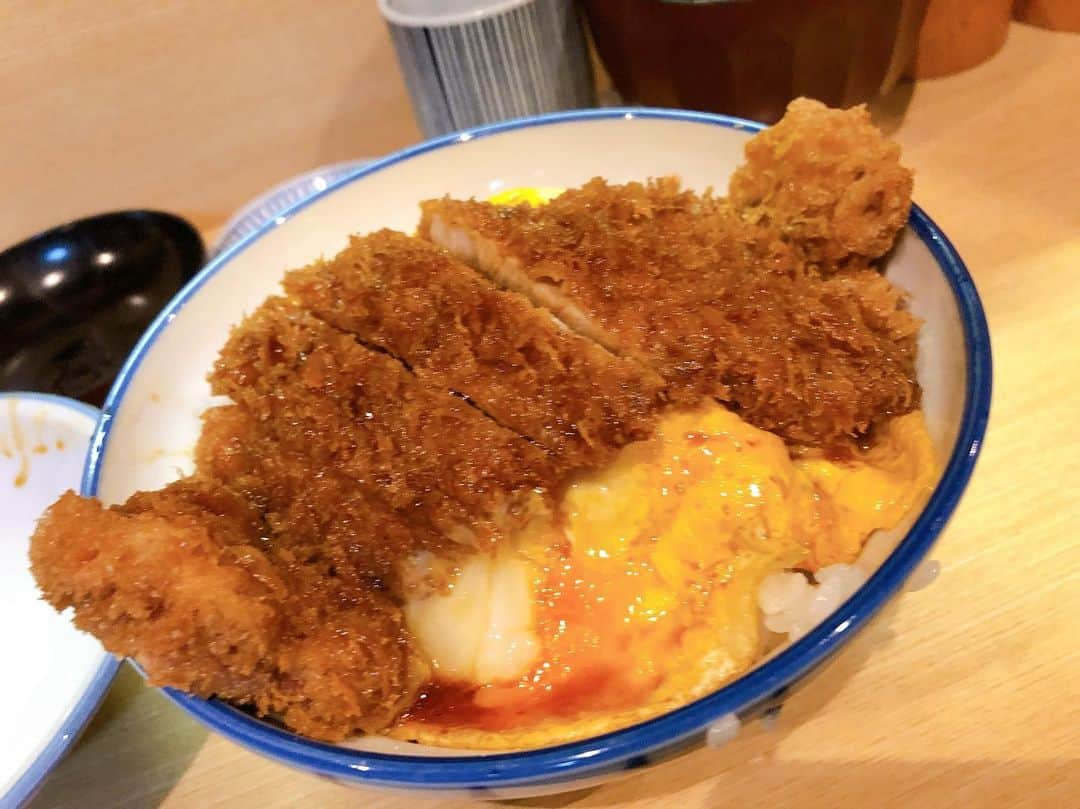 Ayata（あやたーん）のインスタグラム：「カツ丼屋さん瑞兆にいてきたよ！」