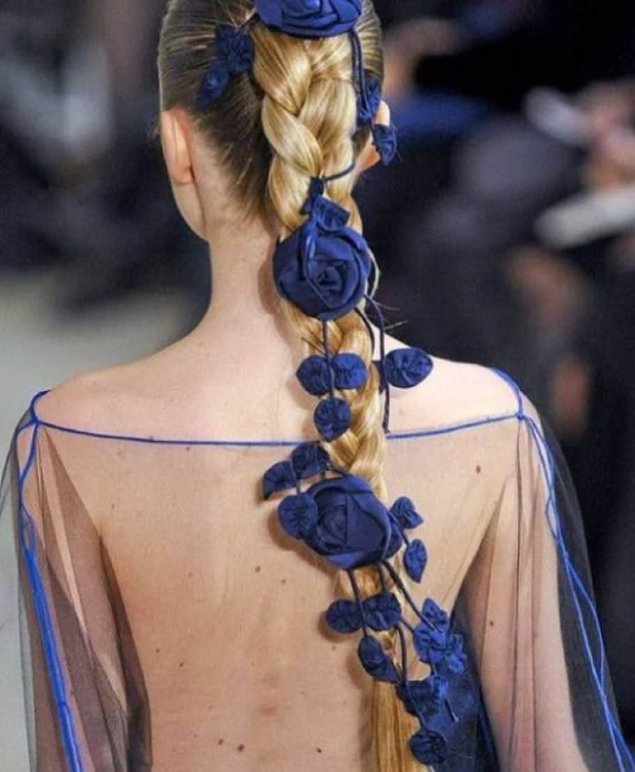 のインスタグラム：「Throw back my first official Haute couture collection @museebourdelle . Here is @siritollerod hair by @odilegilbert_official with @lorealpro」